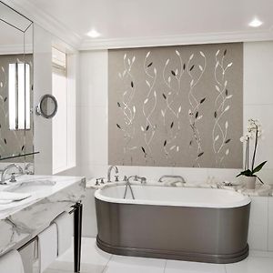 Junior Prestige Suite